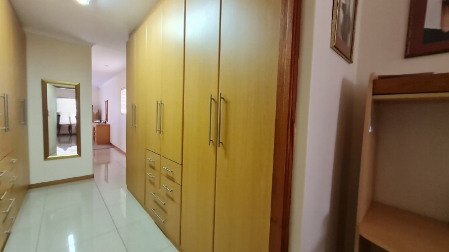 4 Bedroom Property for Sale in Dana Bay Western Cape